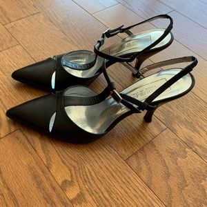 Saks fifth ave black leather slingback pumps